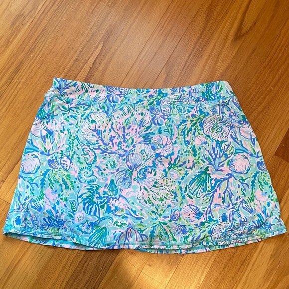 Lilly Pulitzer Kids Tropical Print Shorts - Blue and Pink - Picture 8 of 8
